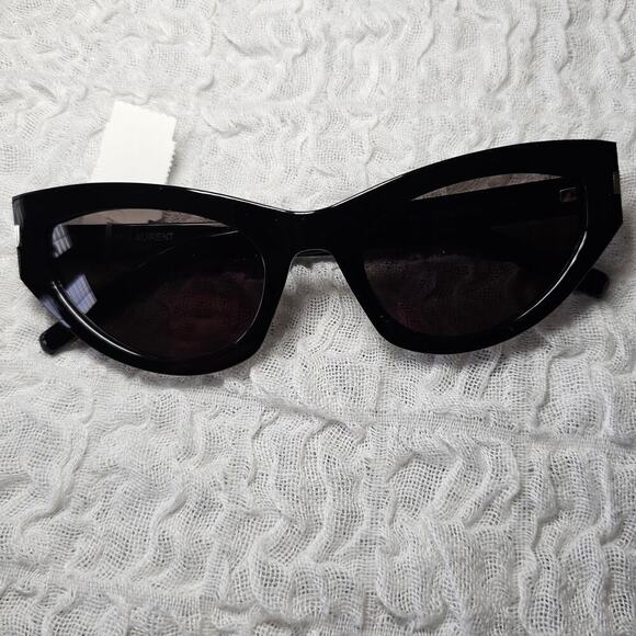 Saint Laurent Grace Core Sunglasses Black - Picture 6 of 12